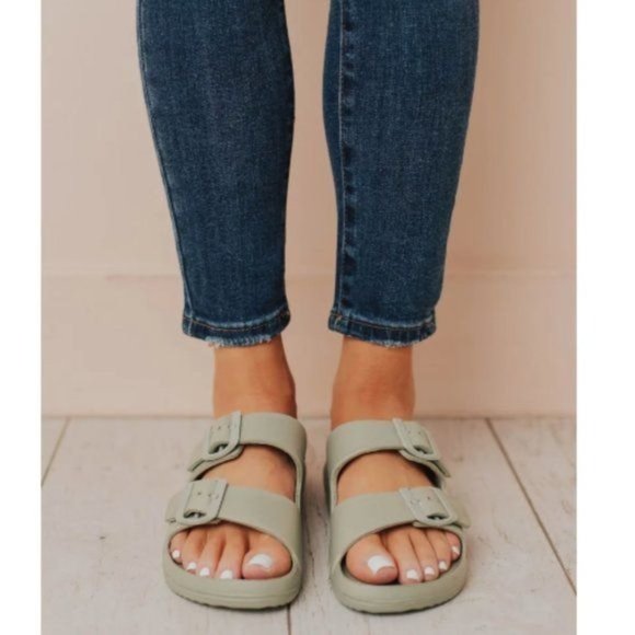 !! NEW !! Lightweight Double Buckle Sandals – Sage Green - Picture 2 of 10